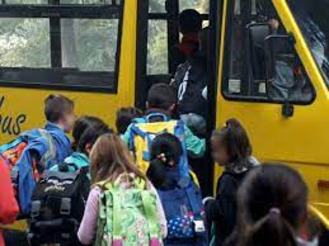 Servizio trasporto scolastico e assistenza/sorveglianza alunni pendolari 